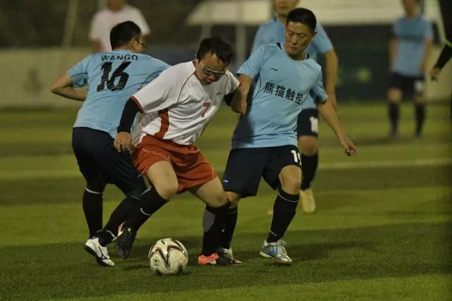 意大利杯-米利克帽子戏法 尤文图斯4-0弗罗西诺内